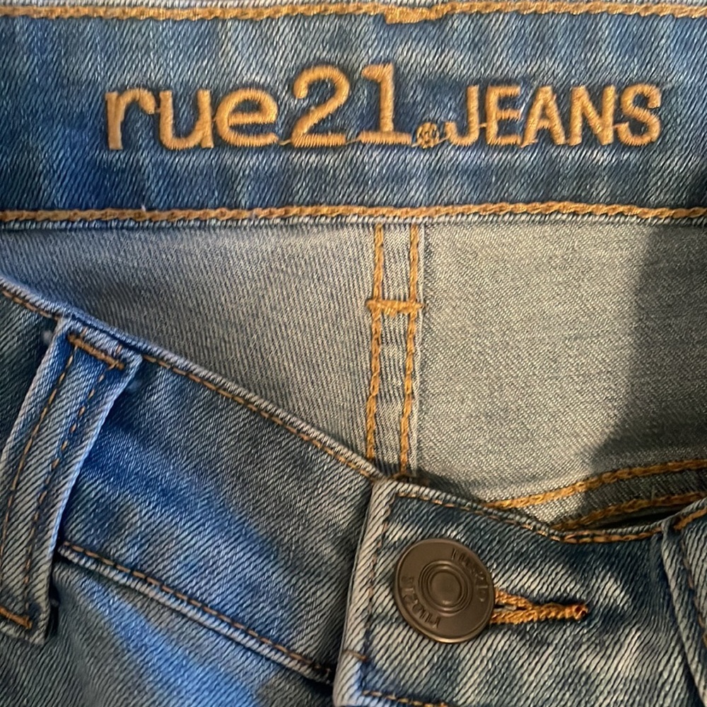Never worn - Picture 2 of 3